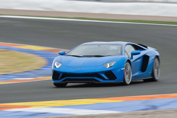 2018-Lamborghini-Aventador-S-front-three-quarter-in-motion-06-2