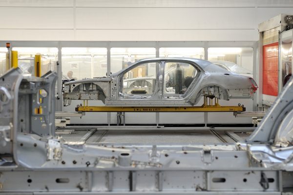 Production of the Bentley Mulsanne[1]