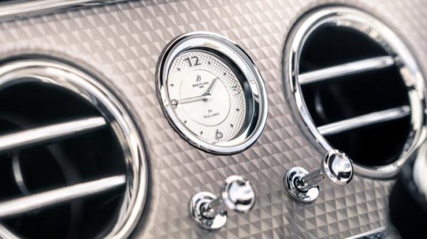 Imagery_Continental GT Convertible Mulliner_21MY Continental GT Convertible Mulliner Clock